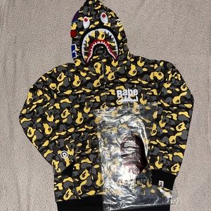 Bape Madison Ave Shark Full Zip Hoodie Size Large